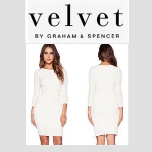 Velvet by Graham & Spencer Ivory 3/4 Sleeves Ruched In the sides Dress Large